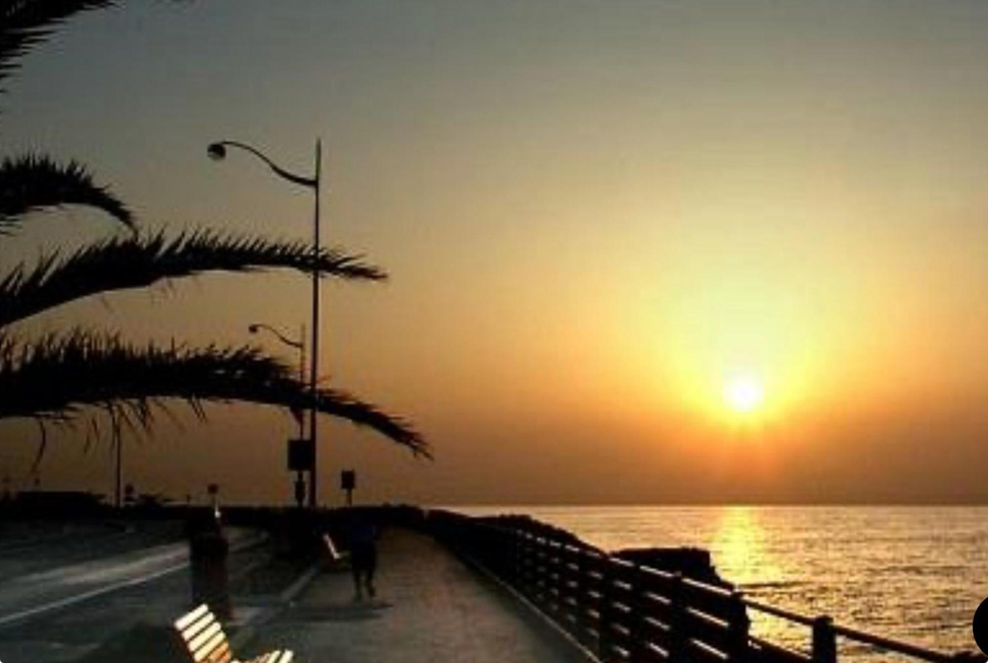 Apartment Leopardi A Due Passi Dal Mare